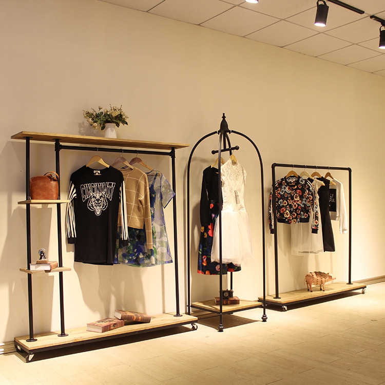 <b>服装展示柜-形象营销必备品</b>