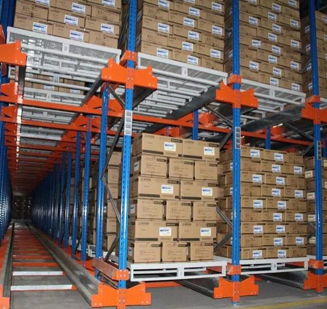 <b>金属托盘（铁托盘、钢制托盘）在仓库货架上的应用优势</b>