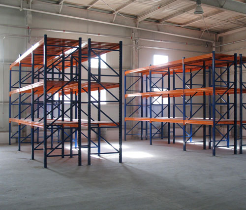 <b>上海货架定制：货架行业需求大增 竞争激烈</b>