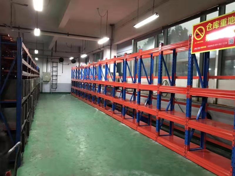 <b>仓储货架管理：自营货架仓库的哪些优缺点</b>