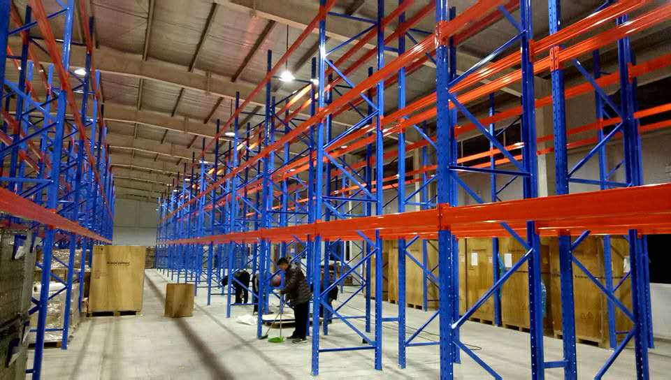 <b>上海货架厂：详细解读仓库货架的稳定性和工艺问题</b>