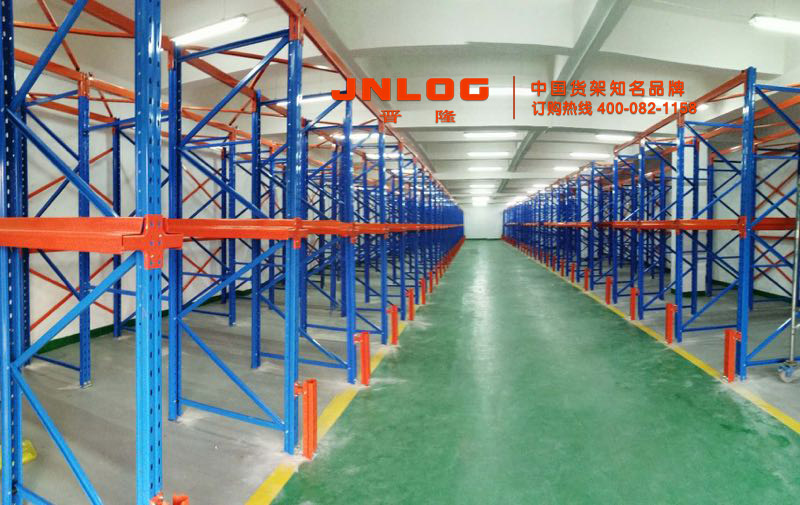 <b>上海货架定制：贯通式货架仓库规划需要参考哪些基本要素？</b>