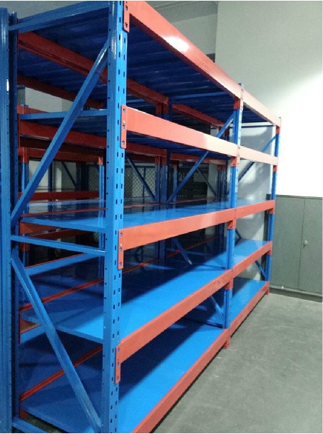 <b>上海仓库货架解析:如何验算货架立柱的强度与稳定性?</b>