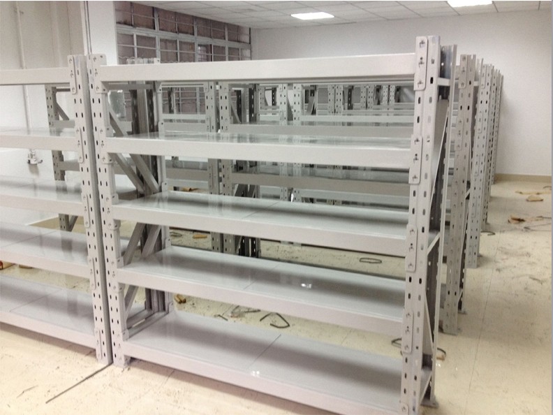 <b>上海仓库货架厂:货架需求量与生产量之间的矛盾分析</b>