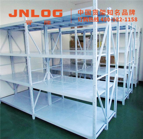 <b>上海货架：轻型仓储货架的价格因素及现货规格介绍</b>