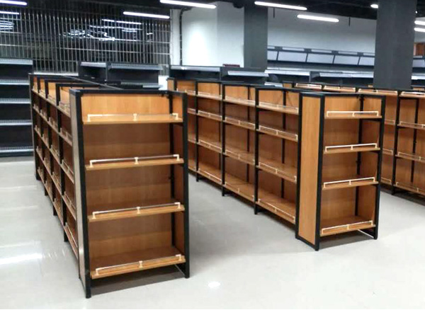 <b>如何清除超市货架上的异味?</b>