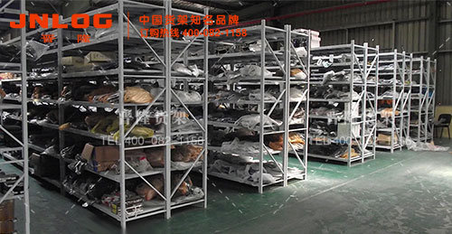 <b>晋隆货架厂家帮您算一下仓储货架能使用多久！</b>