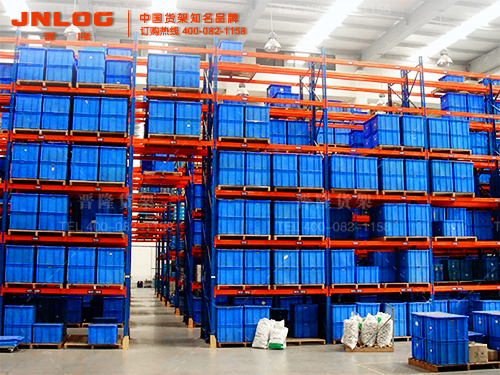 托盘式货架.jpg