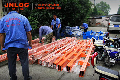 钢平台安装-1.jpg 钢平台安装-1.jpg