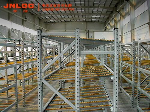 三立柱货架.jpg 三立柱货架.jpg